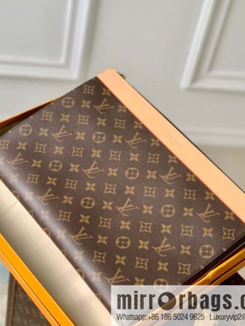 M82540 POCHETTE JOUR clutch bag
