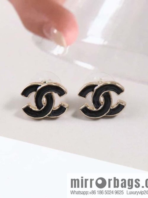 ☀️New ☑️ chanel c1 double c black oil stud earrings ☀️