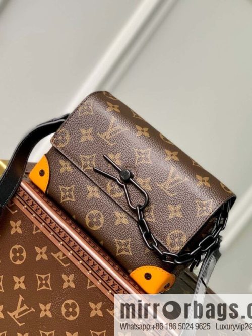 M82534 new STEAMER mini handbag of the season