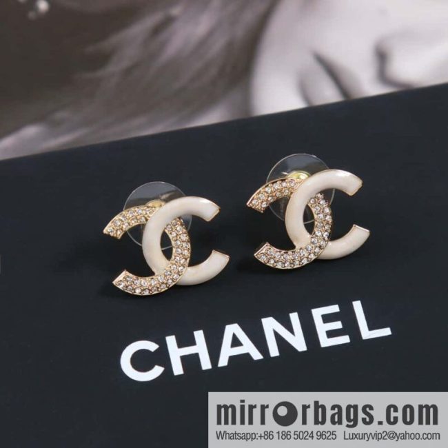 ☀️New ☑️ chanel c1 double c half drill half drop oil stud earrings ☀️