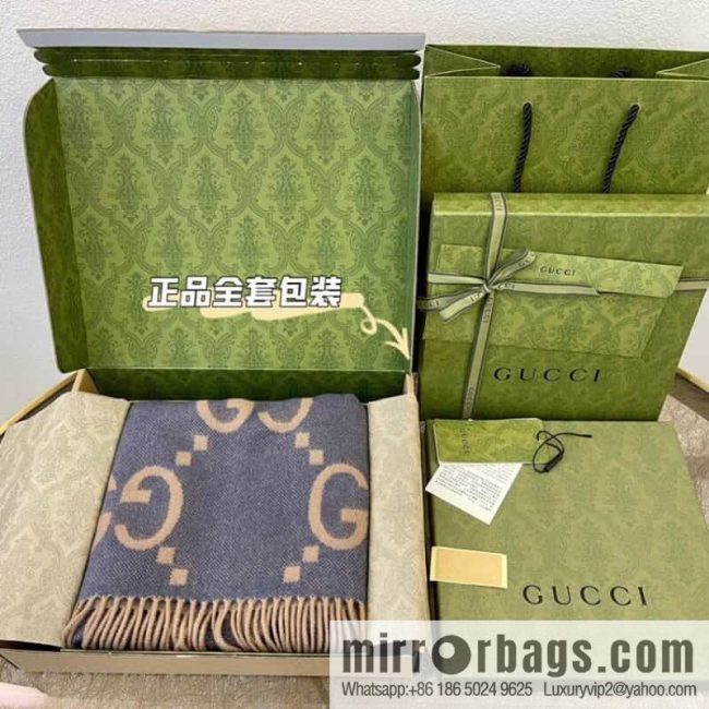 GUCCI Gucci GG pattern fringed detail pure cashmere scarf 674275 - Image 4