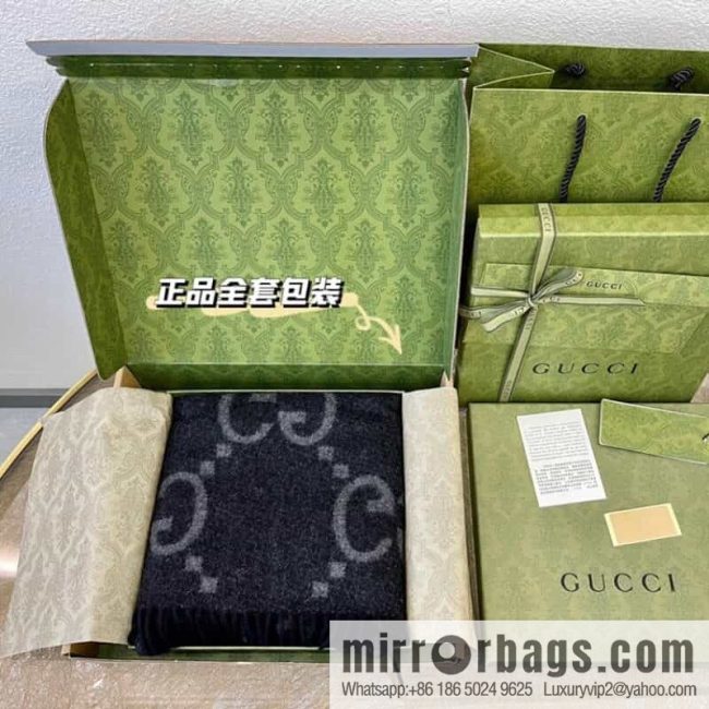 GUCCI Gucci GG pattern fringed detail pure cashmere scarf 674275 - Image 5