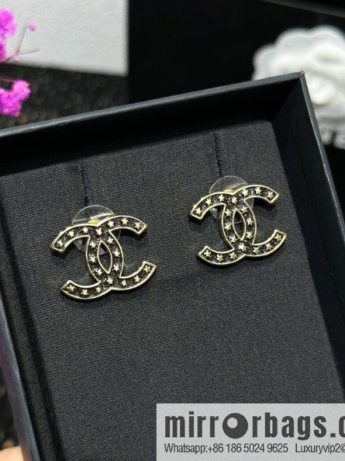 ☀️New ☑️ Chanel double c pentagram ⭐ star stud earrings