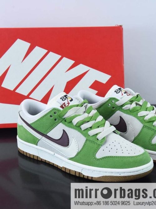 NK Dunk Low SB sail white and green burgundy double hook low-top casual board shoes, item number: DO9457-103