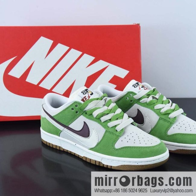 NK Dunk Low SB sail white and green burgundy double hook low-top casual board shoes, item number: DO9457-103
