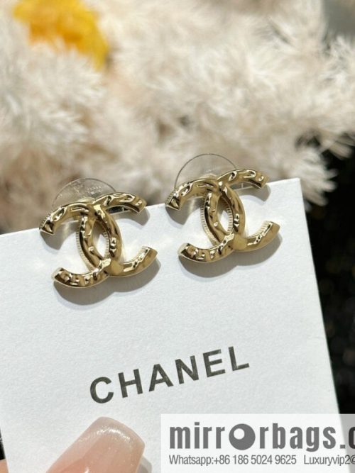 ☀️Original ☀️ new ☑️ Chanel C1 double c gold glossy stud earrings ☀️