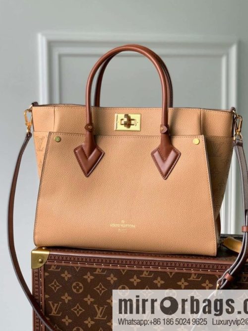 [On My Side Handbag] M53826 M53823 ON MY SIDE Medium Handbag