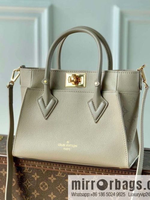 M57729 M57728 ON MY SIDE Small Handbag