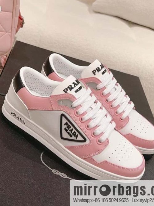 🐰🐰Prada ss23 new arrival~ Prada 2023 | New triangular standard couple men\'s and women\'s board shoes