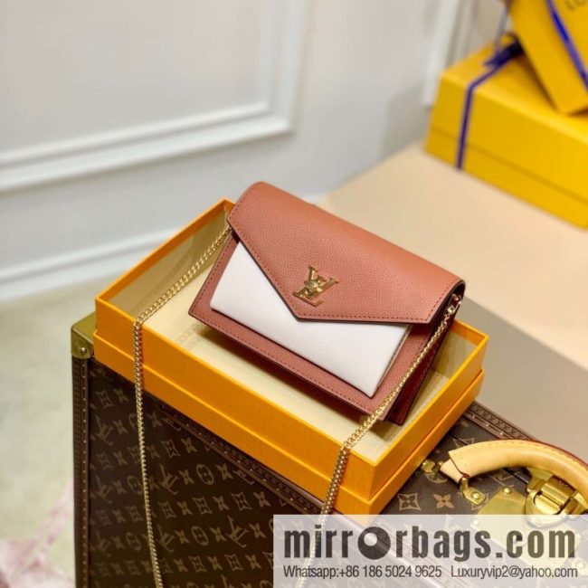 LV M63471MyLockMe chain bag MYLOCKME POCHETTE chain bag