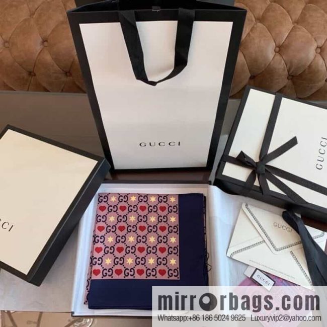 GUCCI Gucci heart-shaped pattern double G letter interwoven 100% silk scarf - Image 3