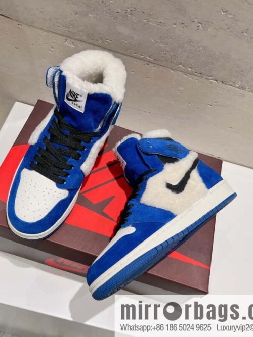 🐰🐰[Couple] Top version 🌈🌈🌈 Nike Nike WMNS Air Jordan 1 Mid \"Light Bone\" AJ1 Jordan generation Chinese help classic retro culture leisure sports basketball shoes