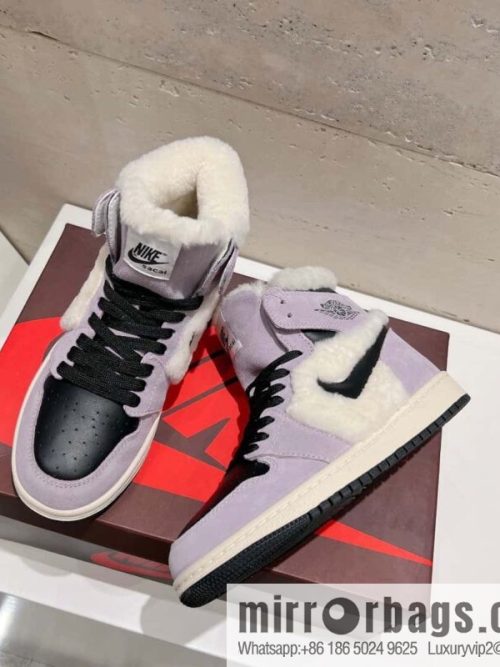 🐰🐰[Couple] Top version 🌈🌈🌈 Nike Nike WMNS Air Jordan 1 Mid \"Light Bone\" AJ1 Jordan generation Chinese help classic retro culture leisure sports basketball shoes
