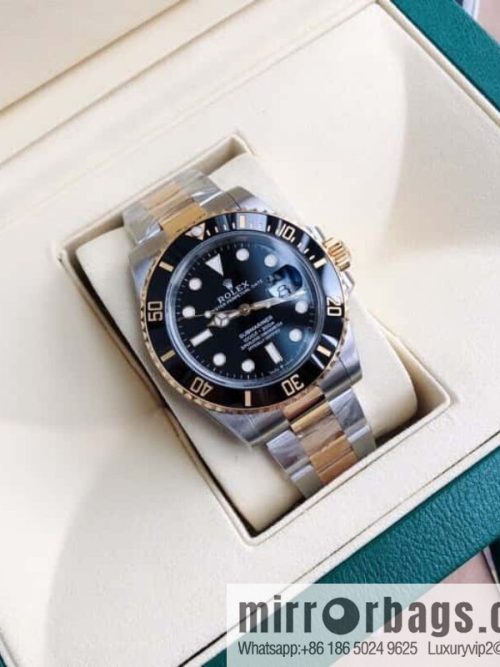 Rolex Submariner series is loaded with Swiss original ETA-2836 movement classic watch diameter 41mm