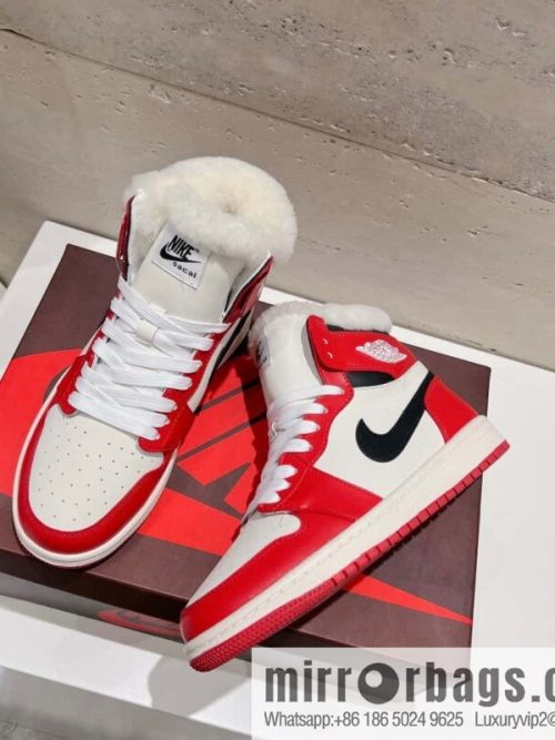 🐰🐰[Couple] Top version 🌈🌈🌈 Nike Nike WMNS Air Jordan 1 Mid \"Light Bone\" AJ1 Jordan generation Chinese help classic retro culture leisure sports basketball shoes