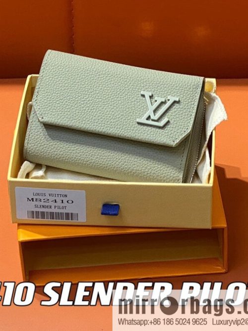 [Original order boutique] M82410 gray-green, full leather wallet series M81740 SLENDER PILOT wallet