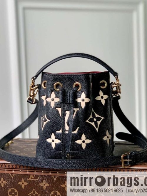 M46291 NANO NO E handbag