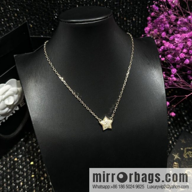 ☀️New ☑️ Chanel Double C Pentagram ⭐ Star Necklace