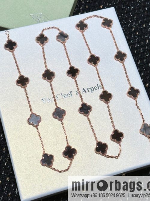 ☀️Van Cleef & Arpels Clover Peterstone 20 Flowers Necklace Sweater Chain ☀