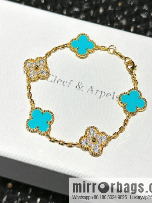 ☀️Van Cleef & Arpels Turquoise Five Flowers Bracelet ☀