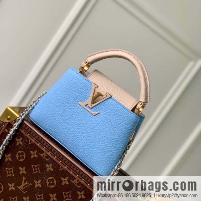 M21887 Capucines BB handbag