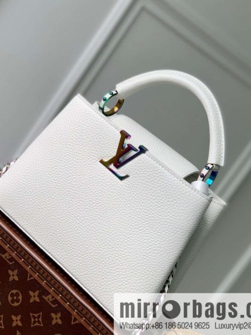 M22054 CAPUCINES small handbag