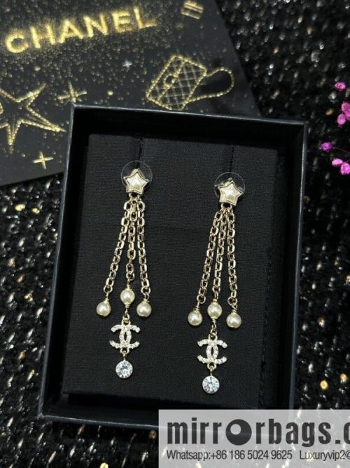 ☀️New ☑️ Chanel double c pentagram ⭐ star fringed stud earrings
