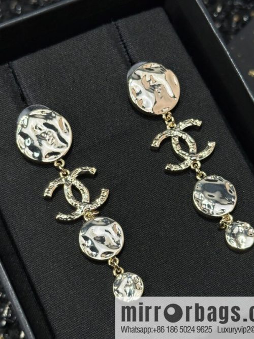☀️New ☑️ Chanel C4 double c round smooth stud earrings