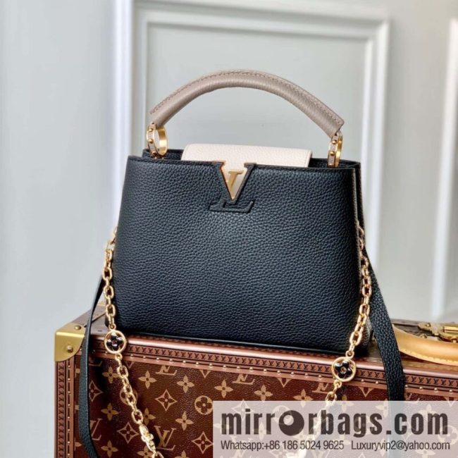 [Exclusive real shot M20708 black/small] Capucines BB handbag