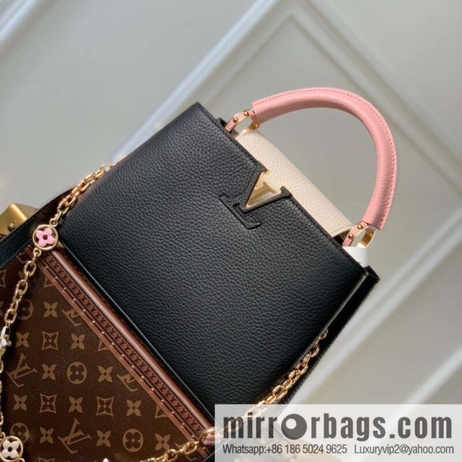M22375 black small, this Capucines small handbag. - Image 2