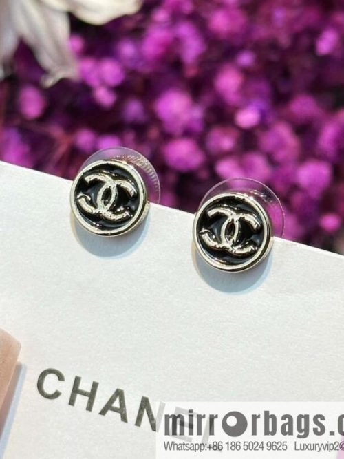 ☀️New ☑️ chanel c1 double c round stud earrings ☀️