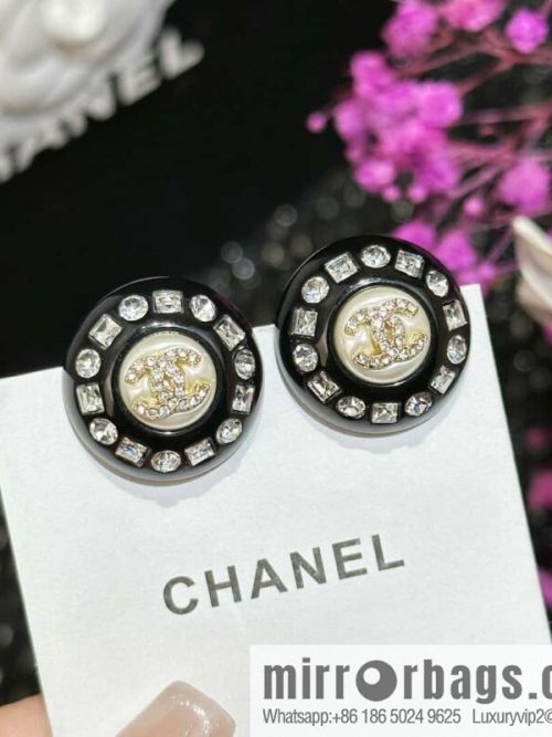 ☀️New ☑️ chanel c1 double c round stud earrings ☀️