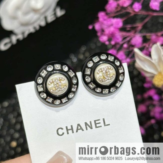 ☀️New ☑️ chanel c1 double c round stud earrings ☀️