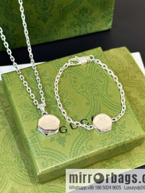 ☀New Gucci Gucci hexagonal necklace, bracelet ☀