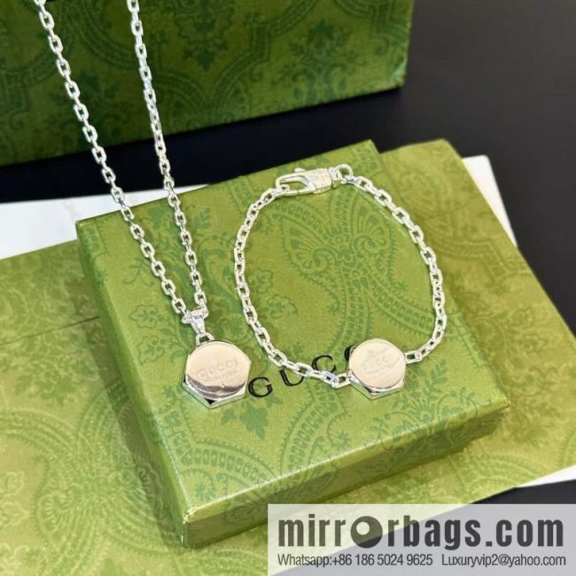 ☀New Gucci Gucci hexagonal necklace, bracelet ☀