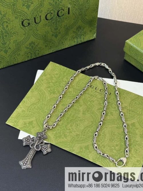 New Gucci Gucci Cross Snake Necklace