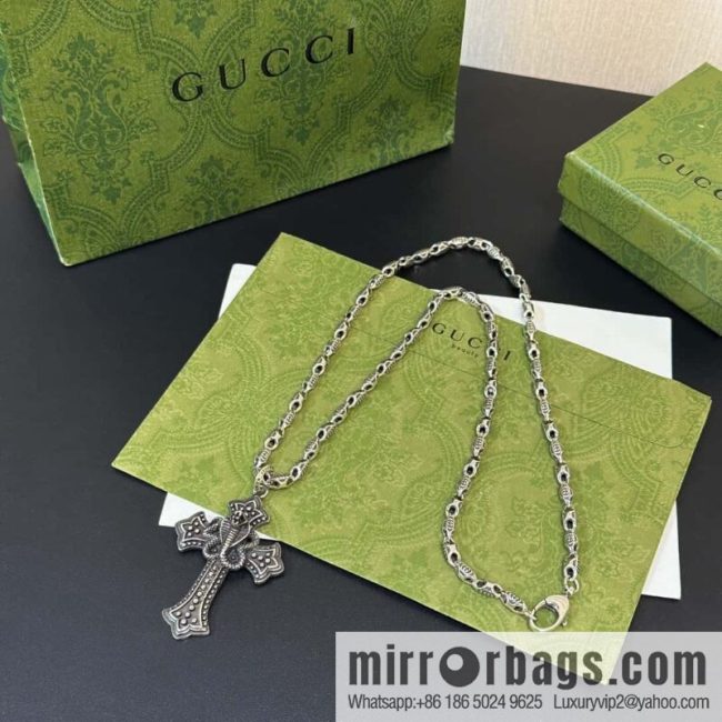 New Gucci Gucci Cross Snake Necklace