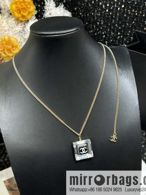 ☀️New ☑️ Chanel Double C Square Acrylic Necklace ☀️