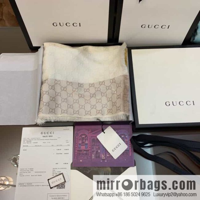 GUCCI Gucci GG logo women\'s scarf 558274 - Image 4