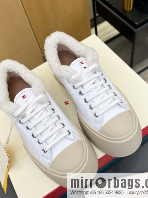 🐰🐰MARNI star with ❤️‍🔥 high version MARNI catwalk model flat shoes