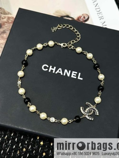 ☀️New ☑️ Chanel Double C Black Diamond Square Diamond Letter Necklace ☀️