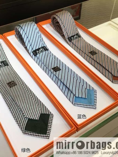 Hermes 100% Top Twill Silk H Twill Stripe Tie
