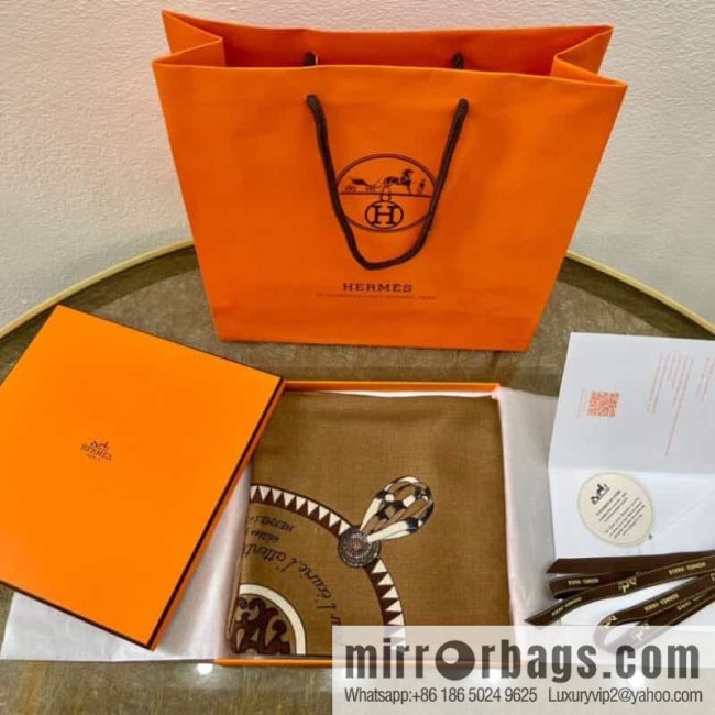 Hermes Hermès coat of arms pattern printing new solid color silk square scarf - Image 2