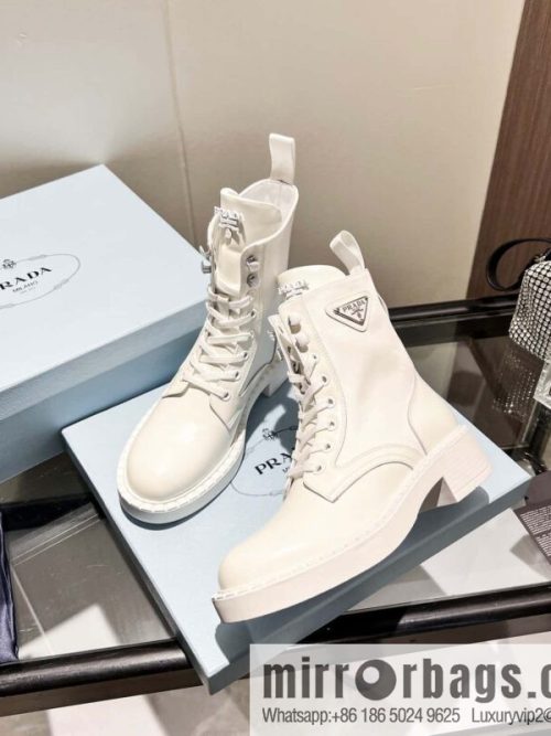 🐰🐰Top 🔝 2022SSS launched Prada boots series 🌲🌲 1 💥 PRADA early autumn and winter catwalk Internet celebrity with the same style