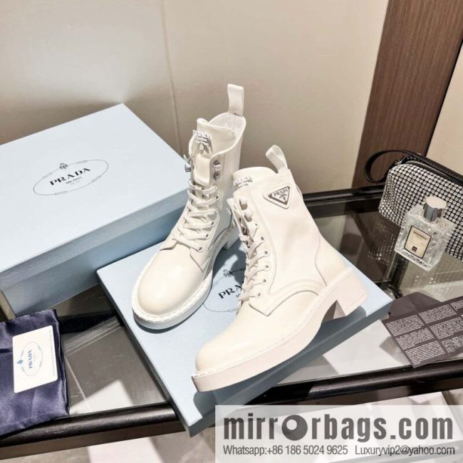🐰🐰Top 🔝 2022SSS launched Prada boots series 🌲🌲 1 💥 PRADA early autumn and winter catwalk Internet celebrity with the same style