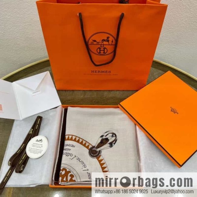 Hermes Hermès coat of arms pattern printing new solid color silk square scarf - Image 4