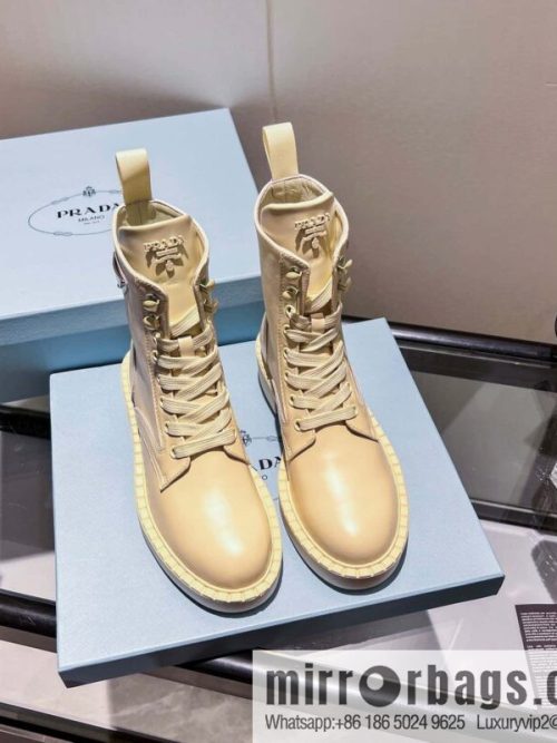 🐰🐰Top 🔝 2022SSS launched Prada boots series 🌲🌲 1 💥 PRADA early autumn and winter catwalk Internet celebrity with the same style