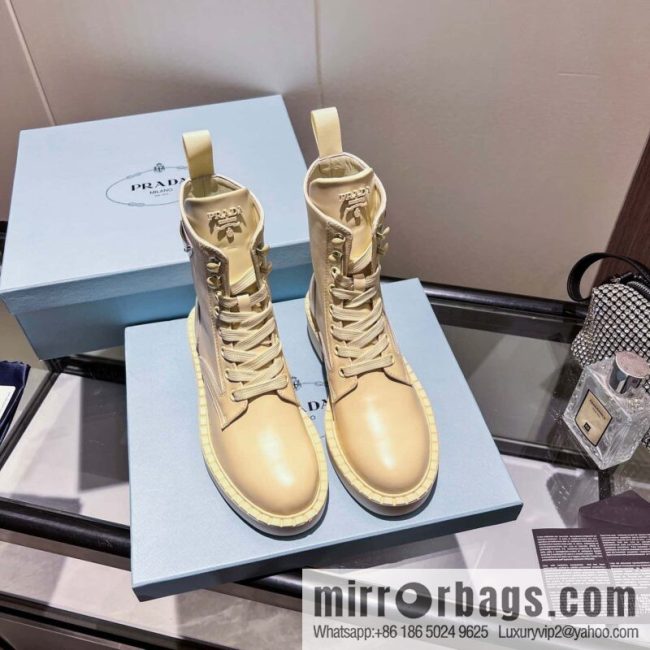🐰🐰Top 🔝 2022SSS launched Prada boots series 🌲🌲 1 💥 PRADA early autumn and winter catwalk Internet celebrity with the same style