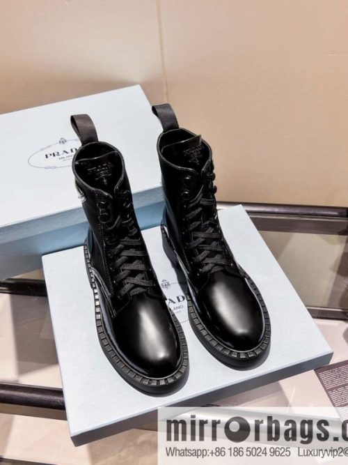 🐰🐰Top 🔝 2022SSS launched Prada boots series 🌲🌲 1 💥 PRADA early autumn and winter catwalk Internet celebrity with the same style