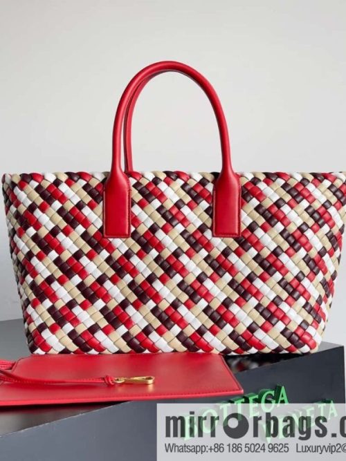 B new Cabat medium shopping bag Macaron color matching cabat basket model number: 730315